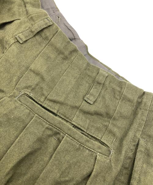 s'yte（サイト）s'yte (サイト) COTTON DRILL ZIPPER POCKET BALLOON PANTS カーキ サイズ:3の古着・服飾アイテム