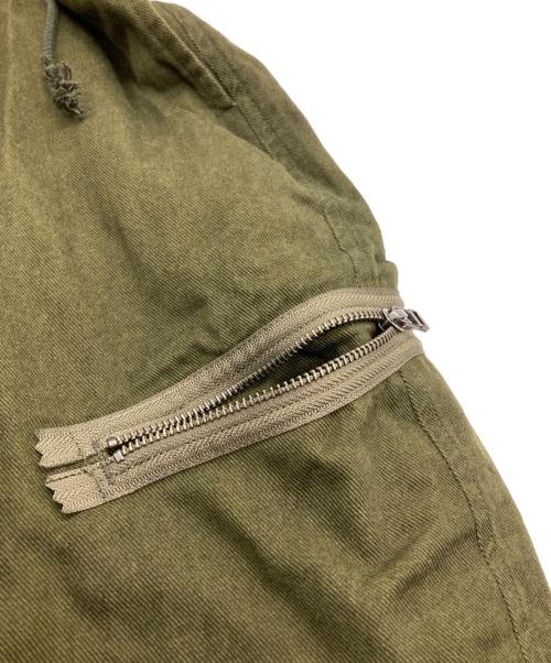 s'yte（サイト）s'yte (サイト) COTTON DRILL ZIPPER POCKET BALLOON PANTS カーキ サイズ:3の古着・服飾アイテム