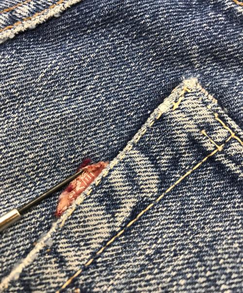 LEVI'S（リーバイス）LEVI'S (リーバイス) カットオフヴィンテージデニムショーツ インディゴ サイズ:W28の古着・服飾アイテム