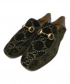 GUCCIグッチ）の古着「GGベルベットビットローファー」｜グリーン