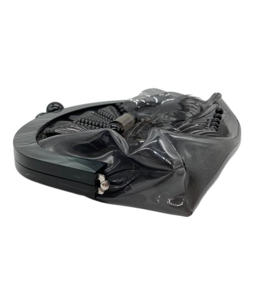 Mame Kurogouchi（マメクロゴウチ）Mame Kurogouchi (マメクロゴウチ) PVCガマ口クラッチバッグ ブラックの古着・服飾アイテム