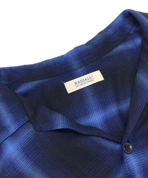RADIALL（ラディアル）RADIALL (ラディアル) OPEN COLLARED SHIRT L/S ブラック×ブルー サイズ:Lの古着・服飾アイテム