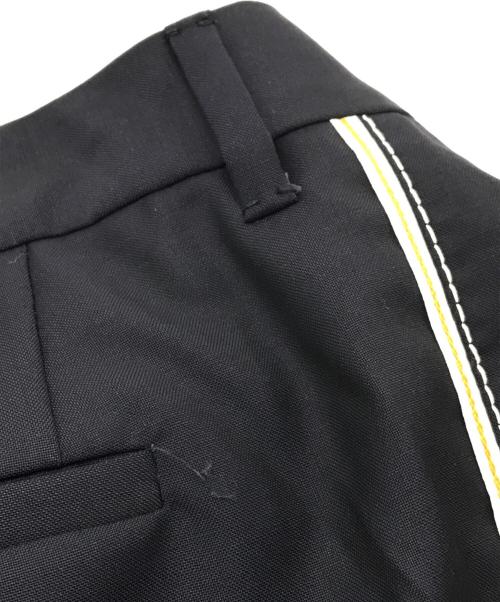 MIU MIU（ミュウミュウ）MIU MIU (ミュウミュウ) サイドラインスラックス ネイビー サイズ:40の古着・服飾アイテム