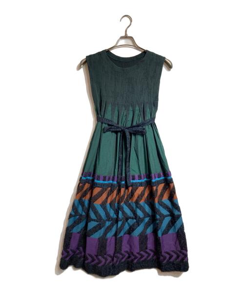 ISSEY MIYAKE me（イッセイ ミヤケ ミー）ISSEY MIYAKE me (イッセイ ミヤケ ミー) プリーツ切替ノースリーブワンピース グリーン サイズ:-の古着・服飾アイテム