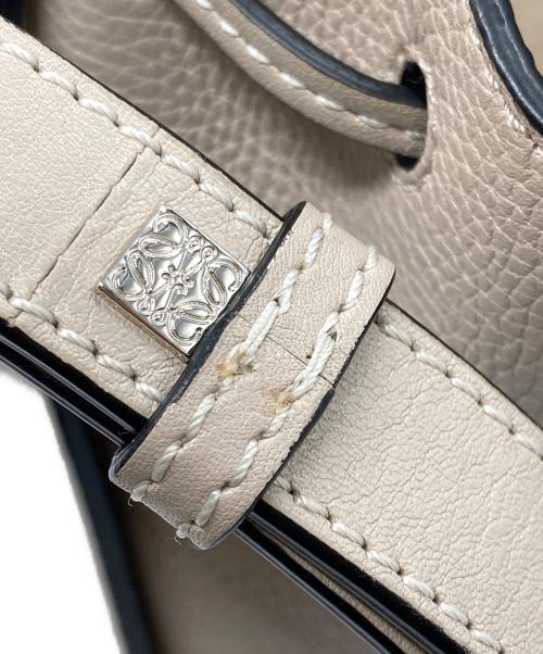 LOEWE（ロエベ）LOEWE (ロエベ) ハンモック ドローストリングミニ ベージュの古着・服飾アイテム