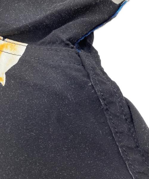 WACKO MARIA（ワコマリア）WACKO MARIA (ワコマリア) INVINCIBLE HAWAIIAN SHIRT ブラック サイズ:Mの古着・服飾アイテム