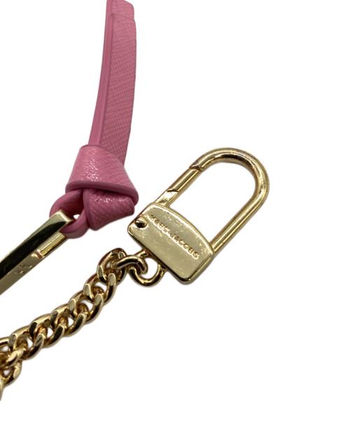 MARC JACOBS（マークジェイコブズ）MARC JACOBS (マークジェイコブス) ザ ユーティリティ スナップショット トップ ジップ マルチ ウォレット ピンクの古着・服飾アイテム