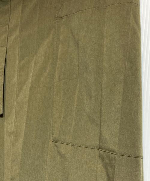 me ISSEY MIYAKE（ミーイッセイ ミヤケ）me ISSEY MIYAKE (ミーイッセイ ミヤケ) プリーツハーフパンツ オリーブ サイズ:-の古着・服飾アイテム