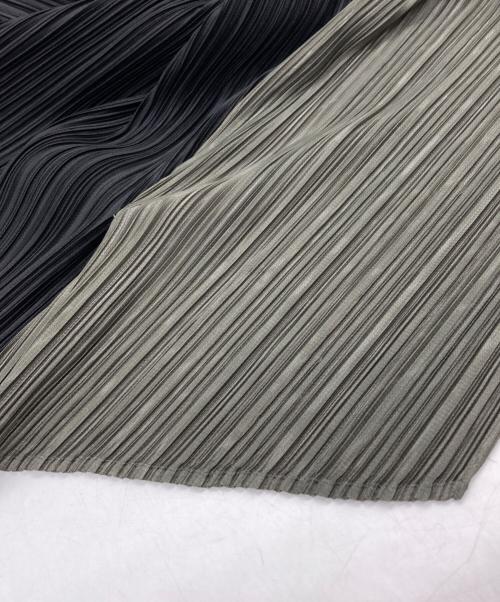 PLEATS PLEASE（プリーツプリーズ）PLEATS PLEASE (プリーツプリーズ) バイカラープリーツカットソー グレー×ブラック サイズ:3の古着・服飾アイテム