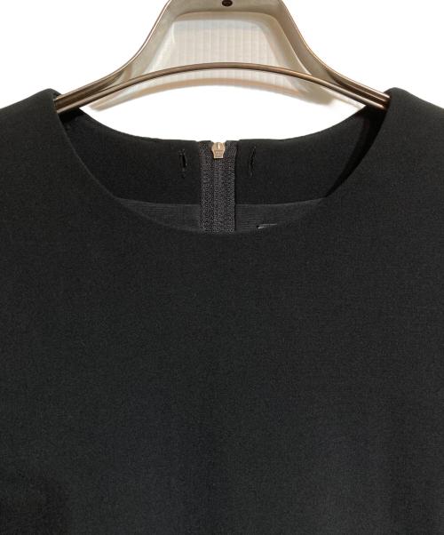 FOXEY NEWYORK（フォクシーニューヨーク）FOXEY NEWYORK (フォクシーニューヨーク) ペプラムワンピース ブラック サイズ:38の古着・服飾アイテム