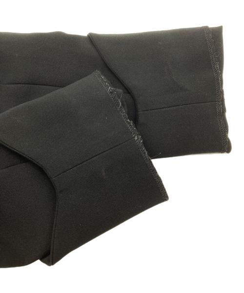 FOXEY NEWYORK（フォクシーニューヨーク）FOXEY NEWYORK (フォクシーニューヨーク) ペプラムワンピース ブラック サイズ:38の古着・服飾アイテム