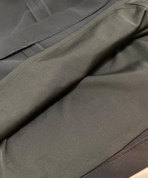 FOXEY NEWYORK（フォクシーニューヨーク）FOXEY NEWYORK (フォクシーニューヨーク) ノースリーブワンピース ブラック サイズ:40の古着・服飾アイテム