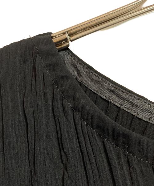ISSEY MIYAKE（イッセイミヤケ）ISSEY MIYAKE (イッセイミヤケ) 波プリーツノースリーブワンピース ブラック サイズ:2の古着・服飾アイテム