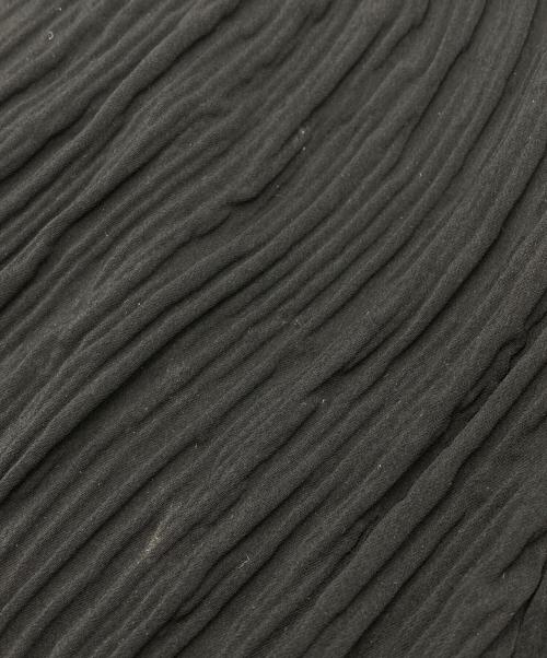 ISSEY MIYAKE（イッセイミヤケ）ISSEY MIYAKE (イッセイミヤケ) 波プリーツノースリーブワンピース ブラック サイズ:2の古着・服飾アイテム