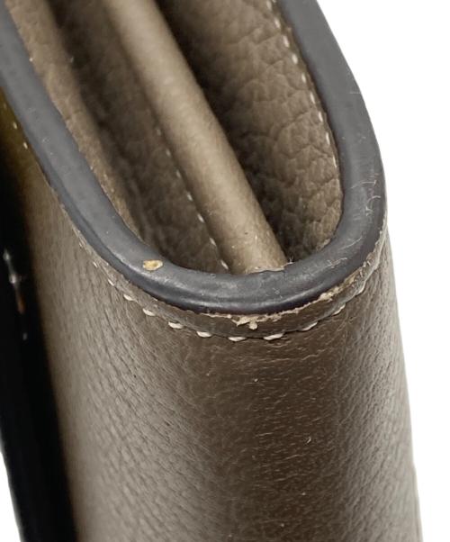 CELINE（セリーヌ）CELINE (セリーヌ) ラージフラップウォレット ベージュ×イエローの古着・服飾アイテム