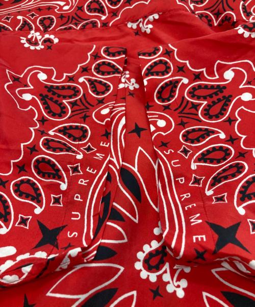 SUPREME（シュプリーム）SUPREME (シュプリーム) Bandana Silk S/S Shirt レッド サイズ:Mの古着・服飾アイテム