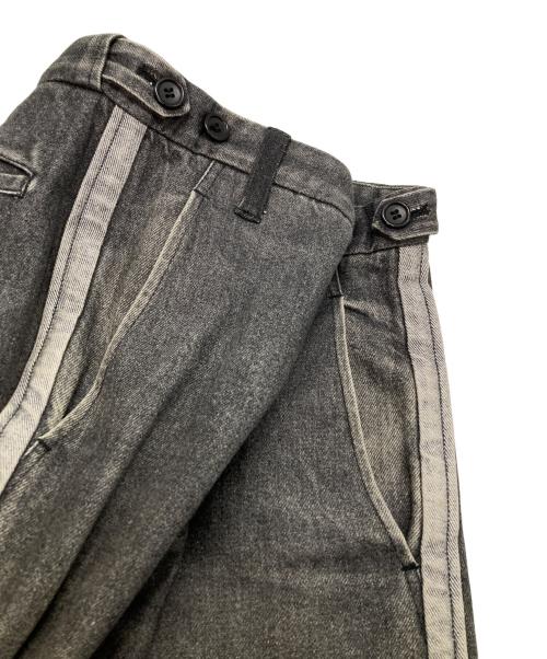 COMME des GARCONS HOMME PLUS（コムデギャルソンオムプリュス）COMME des GARCONS HOMME PLUS (コムデギャルソンオムプリュス) サイドラインクロップドデニムパンツ ブラック サイズ:Ｍの古着・服飾アイテム