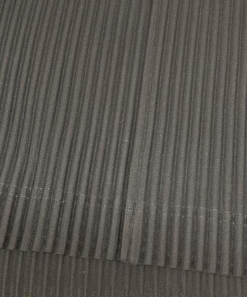 HOMME PLISSE ISSEY MIYAKE（オム プリッセ イッセイ ミヤケ）HOMME PLISSE ISSEY MIYAKE (オムプリッセ イッセイ ミヤケ) プリーツポロシャツ ブラック サイズ:2の古着・服飾アイテム