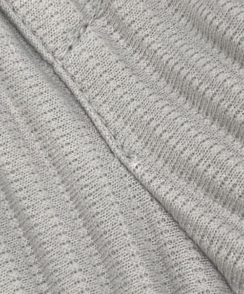 HOMME PLISSE ISSEY MIYAKE（オム プリッセ イッセイ ミヤケ）HOMME PLISSE ISSEY MIYAKE (オムプリッセ イッセイ ミヤケ) ベーシックプリーツパンツ グレー サイズ:3の古着・服飾アイテム