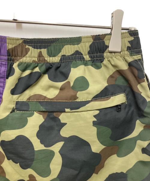 A BATHING APE（ア ベイシング エイプ）A BATHING APE (ア ベイシング エイプ) 1st Camo Shark Beach Pants パープルオリーブ サイズ:Mの古着・服飾アイテム