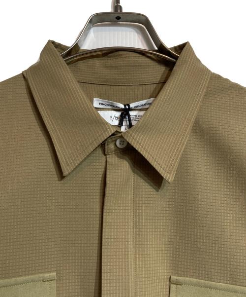 F/CE.（エフシーイー）F/CE. (エフシーイー) TECH TRANSFORM SHIRT ベージュ サイズ:Ｓの古着・服飾アイテム