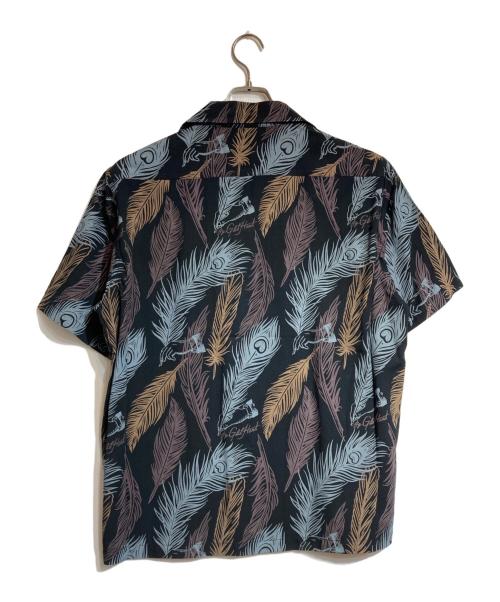 GLAD HAND（グラッドハンド）GLAD HAND (グラッドハンド) PEACOCK QUILL - S/S SHIRTS ブラック サイズ:Mの古着・服飾アイテム