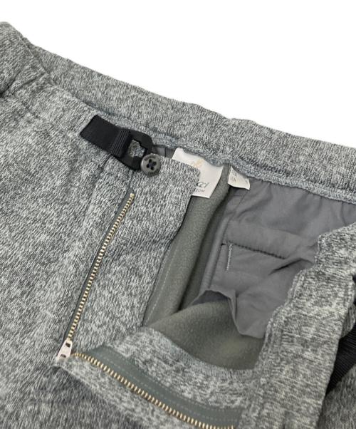 GRAMICCI（グラミチ）GRAMICCI (グラミチ) URBAN RESEARCH (アーバンリサーチ) 別注フリースナローパンツ グレー サイズ:Mの古着・服飾アイテム