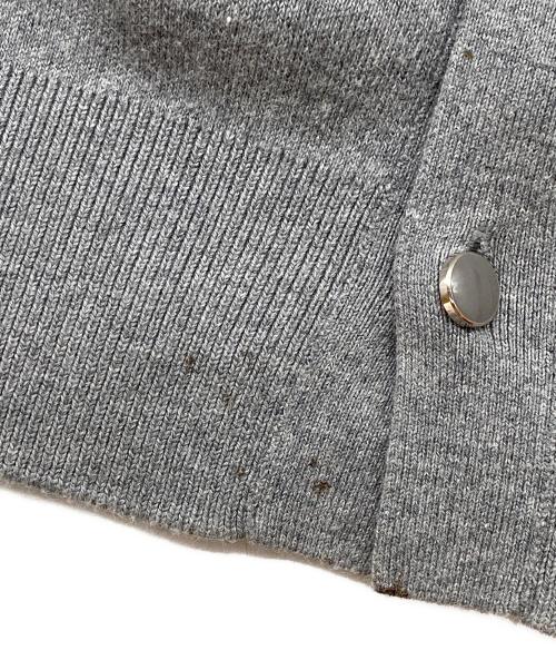 CABAN（キャバン）CABaN (キャバン) コットンカシミヤ パールロゴポロカーディガン グレー サイズ:Freeの古着・服飾アイテム