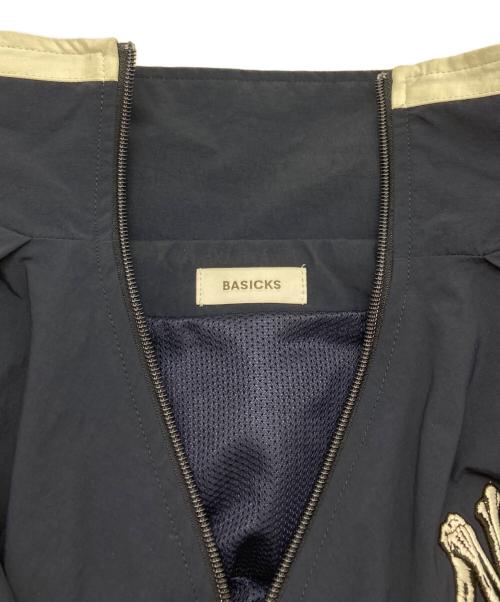 BASICKS（ベイシックス）BASICKS (ベイシックス) Bone New York Puffer Jacket ネイビー サイズ:Sの古着・服飾アイテム