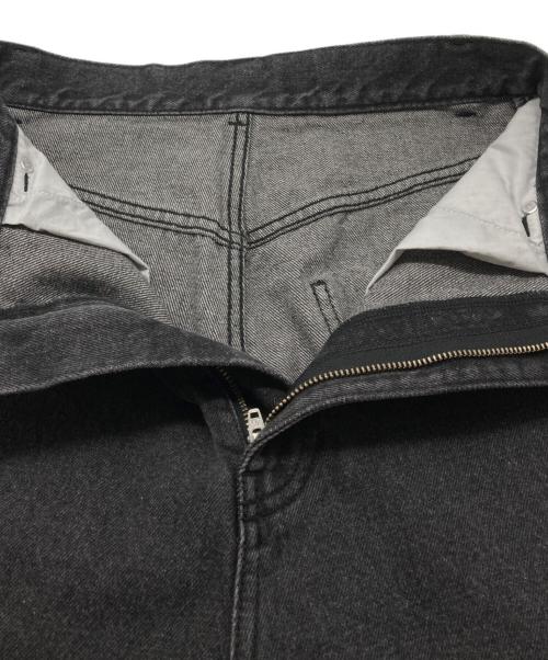 MAISON SPECIAL（メゾンスペシャル）MAISON SPECIAL (メゾンスペシャル) ニーカットデニムパンツ ブラック サイズ:38の古着・服飾アイテム