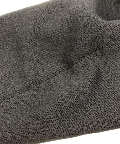 IRENISA（イレニサ）IRENISA (イレニサ) MODIFIED SLEEVE HOODED PULLOVER グレー サイズ:3の古着・服飾アイテム