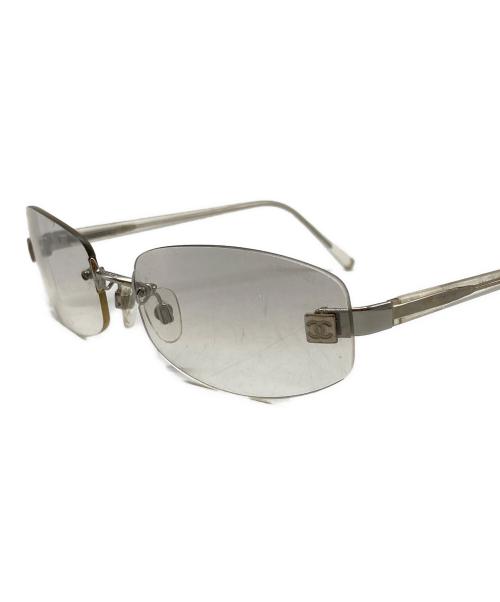 CHANEL（シャネル）CHANEL (シャネル) リムレスサングラス シルバー サイズ:57・18 130の古着・服飾アイテム