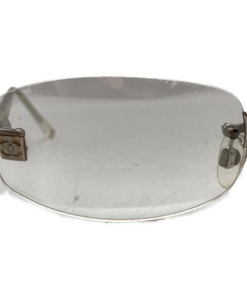 CHANEL（シャネル）CHANEL (シャネル) リムレスサングラス シルバー サイズ:57・18 130の古着・服飾アイテム