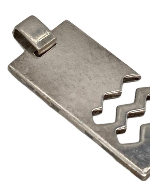 GUCCI（グッチ）GUCCI (グッチ) AQUARIUSペンダントトップ シルバーの古着・服飾アイテム