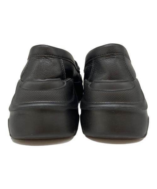 AKIKOAOKI（アキコアオキ）AKIKOAOKI (アキコアオキ) Regulated Gravity ローファー ブラック サイズ:US6の古着・服飾アイテム