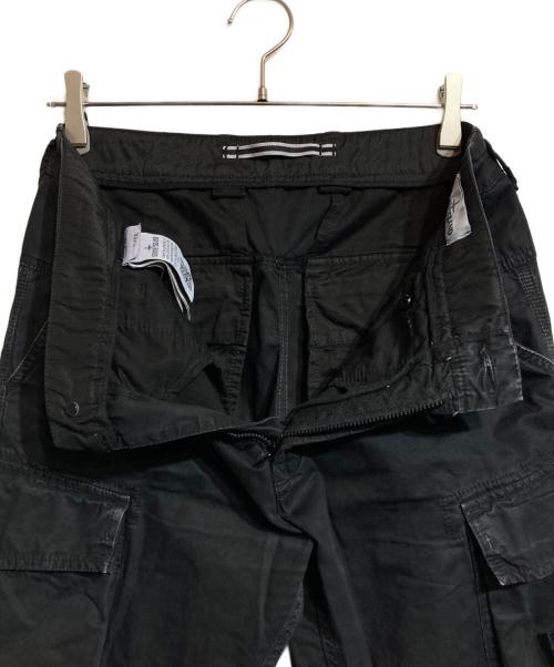 STONE ISLAND（ストーンアイランド）STONE ISLAND (ストーンアイランド) BRUSHED COTTON CANVAS OLD EFFECT CARGO PANTS ブラック サイズ:30の古着・服飾アイテム