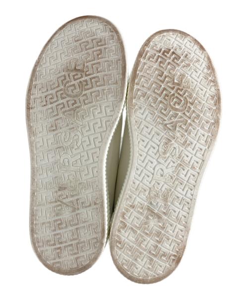 VERSACE（ヴェルサーチェ）VERSACE (ヴェルサーチェ) メデューサローカットスニーカー ホワイト サイズ:42の古着・服飾アイテム