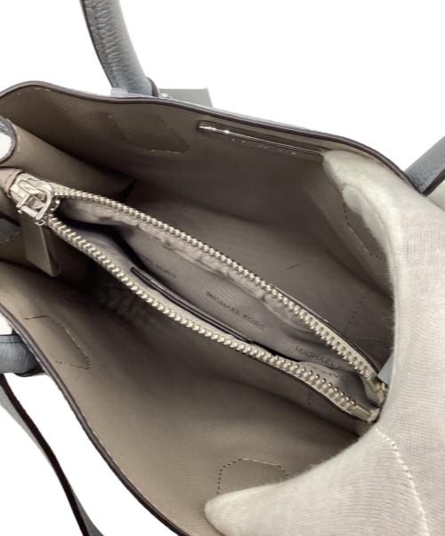 MICHAEL KORS（マイケル・コース）MICHAEL KORS (マイケルコース) Mercer Medium Pebbled Leather Crossbody Bag(マーサーミディアムぺブルドレザークロスボディバッグ) ブルーの古着・服飾アイテム