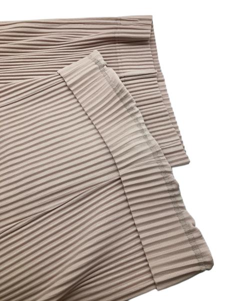 HOMME PLISSE ISSEY MIYAKE（オム プリッセ イッセイ ミヤケ）HOMME PLISSE ISSEY MIYAKE (オム プリッセ イッセイ ミヤケ) プリーツワイドパンツ ピンク サイズ:1の古着・服飾アイテム