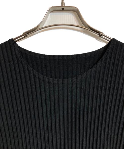 HOMME PLISSE ISSEY MIYAKE（オム プリッセ イッセイ ミヤケ）HOMME PLISSE ISSEY MIYAKE (オム プリッセ イッセイ ミヤケ) BASICSカットソー ブラック サイズ:3の古着・服飾アイテム