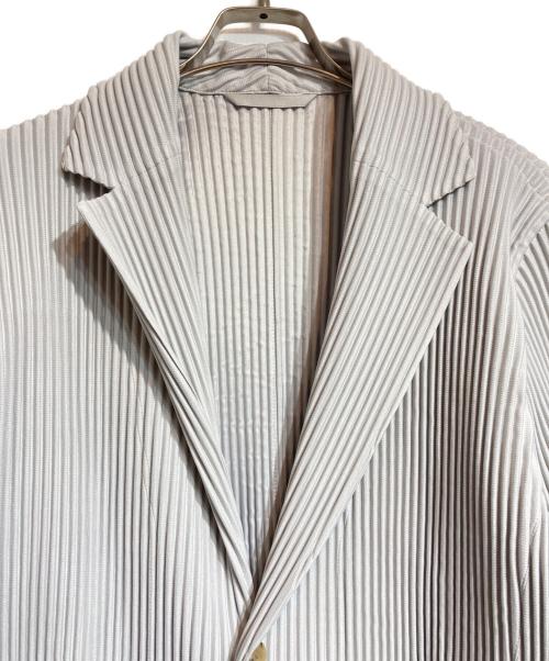 HOMME PLISSE ISSEY MIYAKE（オム プリッセ イッセイ ミヤケ）HOMME PLISSE ISSEY MIYAKE (オム プリッセ イッセイ ミヤケ) BASICSプリーツテーラードジャケット グレー サイズ:3の古着・服飾アイテム