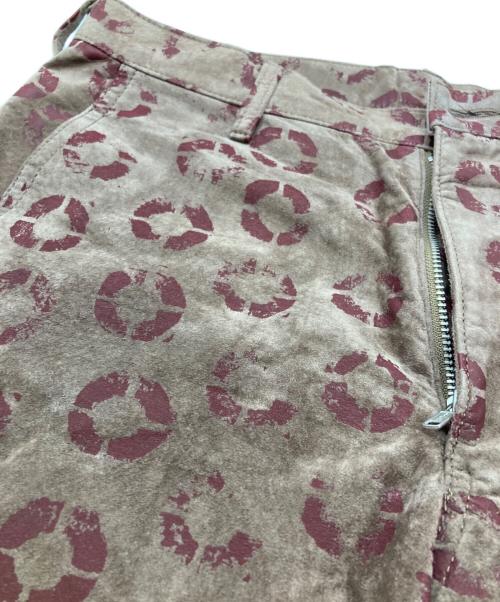 COMME des GARCONS HOMME PLUS（コムデギャルソンオムプリュス）COMME des GARCONS HOMME PLUS (コムデギャルソンオムプリュス) プリントピックレザーパンツ ブラウン サイズ:SSの古着・服飾アイテム