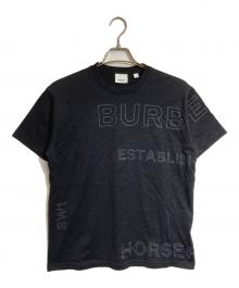 BURBERRY（バーバリー）の古着「ホースフェリープリント クルーネックTシャツ」｜ブラック