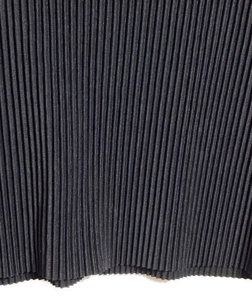 todo kotohayokozawa（トゥードゥー コトハヨコザワ）todo kotohayokozawa (トゥードゥー コトハヨコザワ) HIGHNECK TINY TOP ブラック サイズ:Freeの古着・服飾アイテム