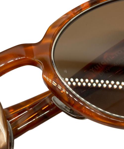 YUICHI TOYAMA（ユウイチトヤマ）YUICHI TOYAMA (ユウイチトヤマ) TOGA ARCHIVES (トーガアーカイブス) サングラス ブラウン サイズ:46□23-148の古着・服飾アイテム