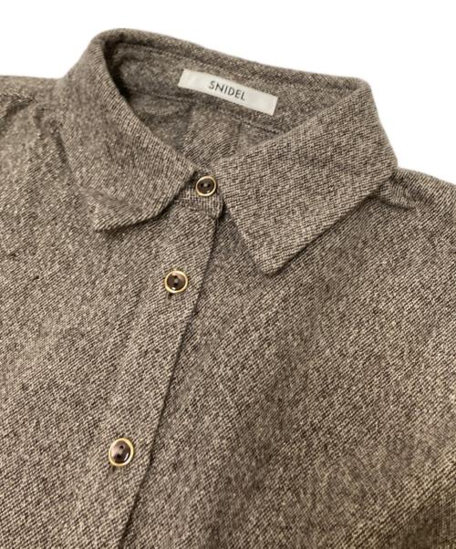 Snidel（スナイデル）Snidel (スナイデル) メタルフレームボタンシャツ グレー サイズ:Fの古着・服飾アイテム