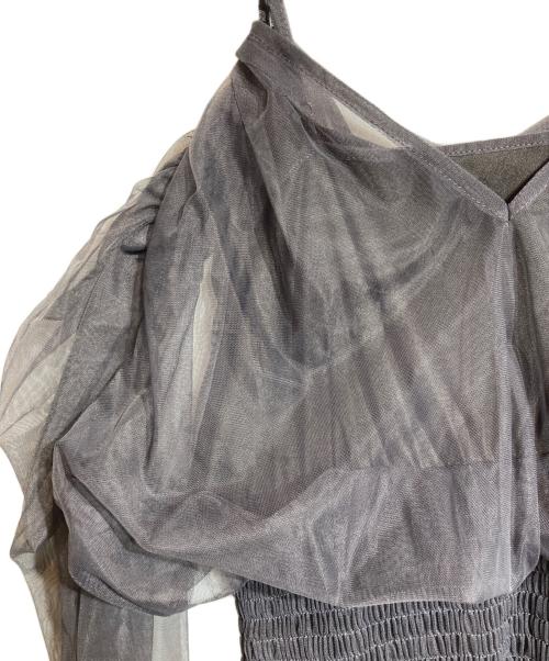 Snidel（スナイデル）Snidel (スナイデル) Vネックティアードチュールドレス グレー サイズ:1の古着・服飾アイテム