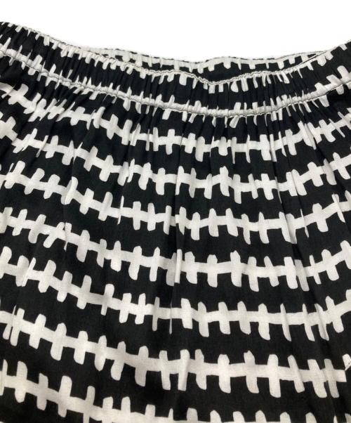 COMME des GARCONS COMME des GARCONS（コムデギャルソン コムデギャルソン）COMME des GARCONS COMME des GARCONS (コムデギャルソン コムデギャルソン) 総柄スカート ブラック サイズ:ｓの古着・服飾アイテム