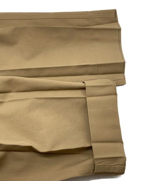 ISSEY MIYAKE MEN（イッセイミヤケメン）ISSEY MIYAKE MEN (イッセイミヤケメン) タックサルエルパンツ ベージュ サイズ:1の古着・服飾アイテム