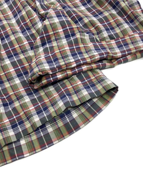 stussy（ステューシー）stussy (ステューシー) ハーフパンツ ブルー×レッド サイズ:	SIZE 32の古着・服飾アイテム